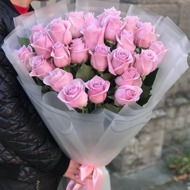 25 высоких розовых роз в Тбилиси